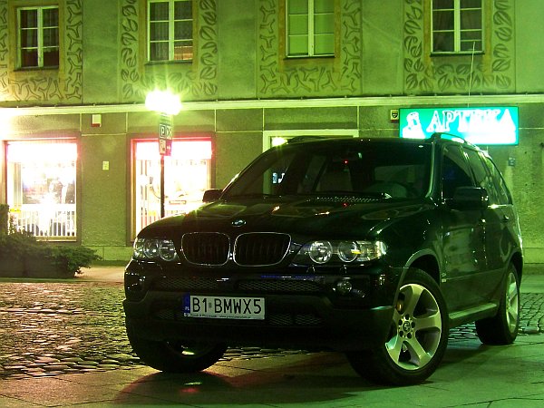 b1_bmwx5.jpg