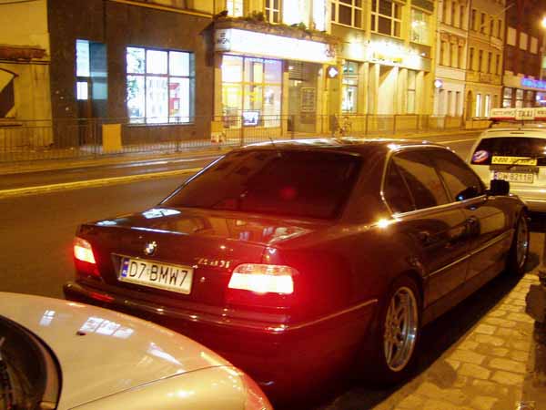 d7_bmw7.jpg