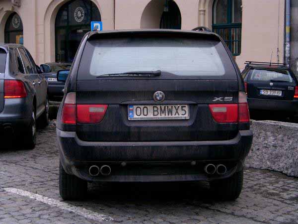 o0_bmwx5.jpg