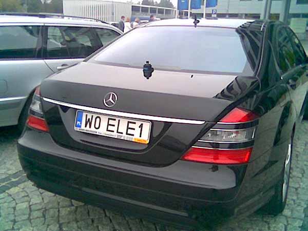 w0_ele1.jpg