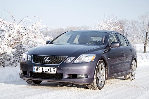 w5_lexus.jpg